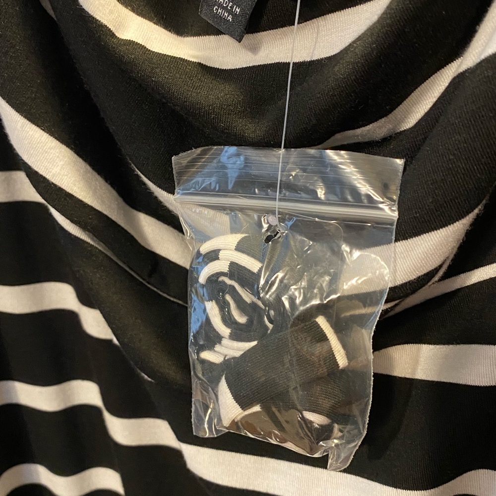 Torrid 4X Black and White Striped Dress - Picture 4 of 4